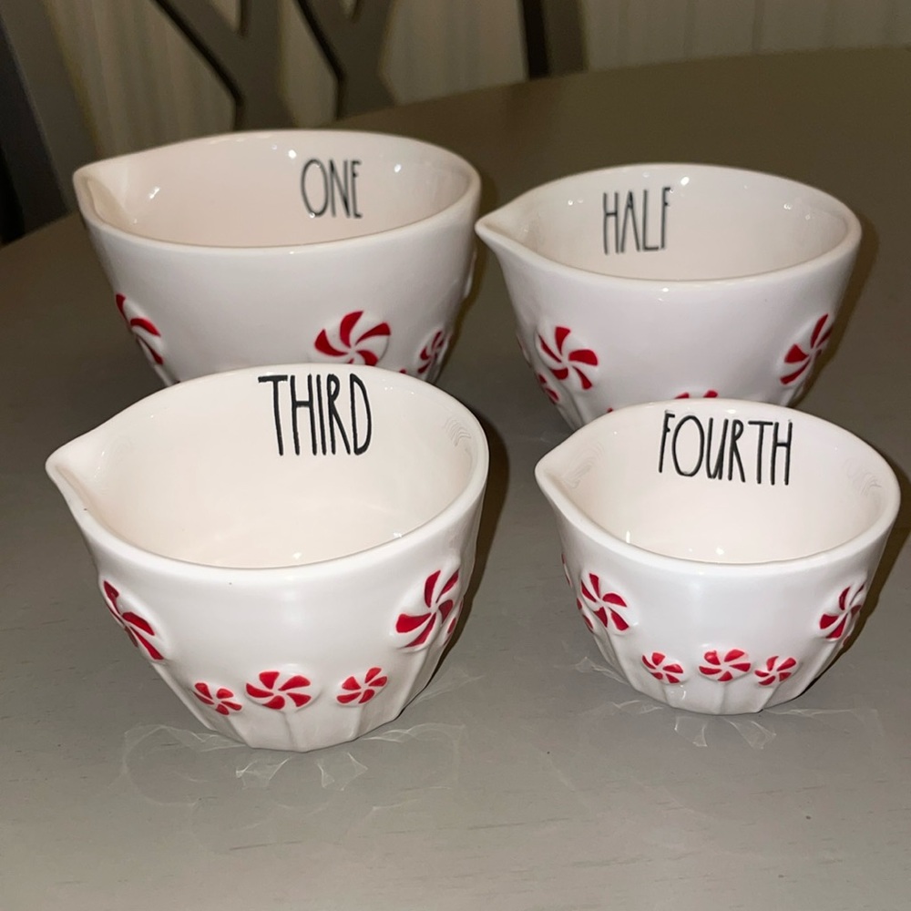 Rae Dunn Peppermint Twist Measuring Cups
